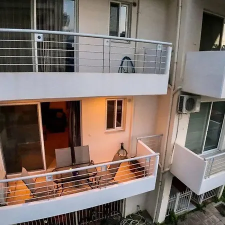 Σύγχρονο Σπίτι Καλαμάτα Κοντά Σε Κέντρο, Θάλασσα. Apartment Exterior photo